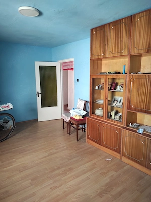 Proprietar vând apartament 4 camere decomandat.  - imagine 10