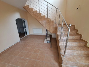 De inchiriat Casa Vila - Pascani - Zona Aerodrom - Ideal Sedii Birouri Clinica - imagine 6