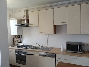 Dau in chirie apartament cu doua camere mobilat 