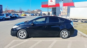 Toyota Prius Hybrid, 2013, proprietar de 7 Ani, 6350 Euro - imagine 5