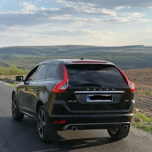 Volvo XC60 R-Design D4 190 CP