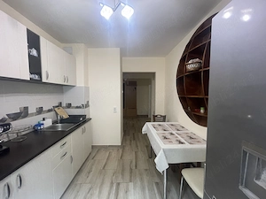 Garsonieră spațioasă, cu dotări pentru un sejur confortabil - imagine 3