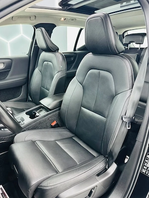Volvo XC40 - imagine 18