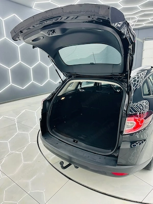 Renault Megane - imagine 18