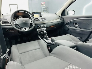 Renault Megane - imagine 19