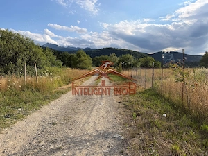 Teren Intravilan in Sambata de Sus- Judet Brasov - imagine 9