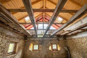 Casă de vânzare | Moldovenesti | Renovare necesară - imagine 13
