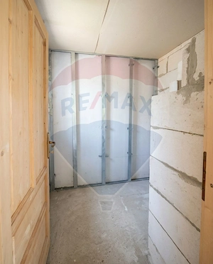 Casă de vânzare | Moldovenesti | Renovare necesară - imagine 6
