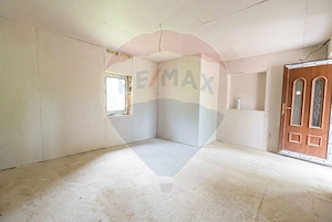 Casă de vânzare | Moldovenesti | Renovare necesară - imagine 5