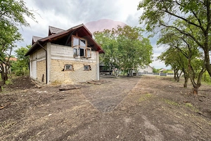 Casă de vânzare | Moldovenesti | Renovare necesară - imagine 11