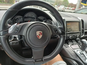 Porche Cayenne  - imagine 3