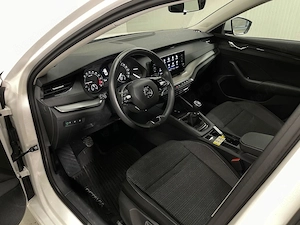 Skoda Octavia - imagine 5