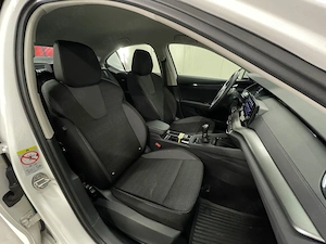 Skoda Octavia - imagine 10