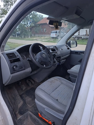 Vând Volkswagen T5 , an 2013 - imagine 2
