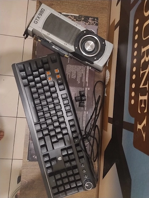 GTX 980 4GB + cadou tastatura mecanica A+ K91 (RGB)