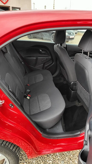 Kia Rio benzina Garantie 1 an - imagine 5