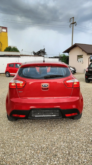 Kia Rio benzina Garantie 1 an - imagine 7