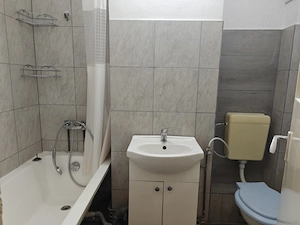 Spre închiriere apartament cu doua camere Arad - imagine 3