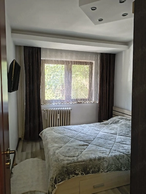 Închiriez apartament 3 camere - imagine 5