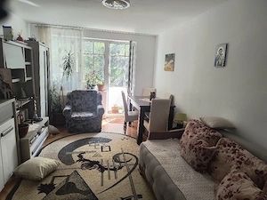 vand apartament cu 2 camere - imagine 5