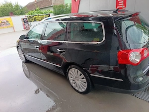 Vând Volkswagen pasat diesel cu cutie automata de viteză, 2000 cmc, 170 de cai, stare foarte bună.  - imagine 2