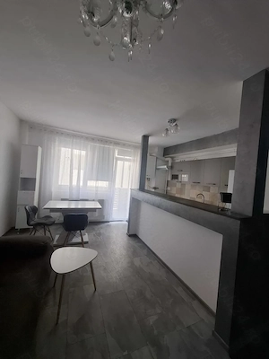 Inchiriez apartament 2 camere ,56mp , zona vivo - imagine 4