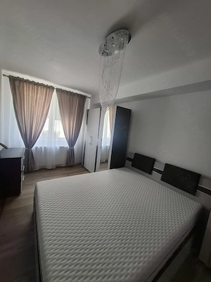 Inchiriez apartament 2 camere ,56mp , zona vivo - imagine 9