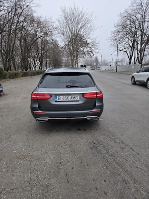 Vand Mercedes E220 4 MATIC 2017 - imagine 2