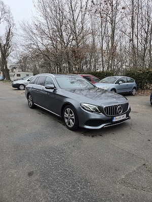 Vand Mercedes E220 4 MATIC 2017 - imagine 4