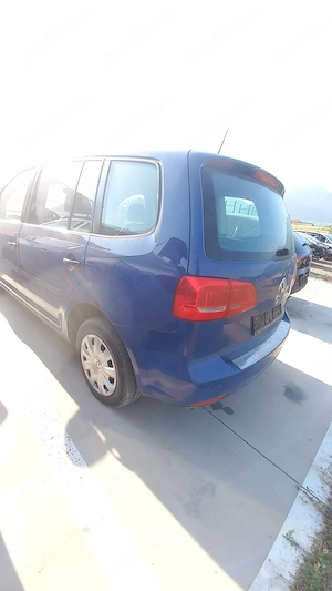 Dezmembram VW Touran 1.6 TDI CAYC cod cutie MPL - imagine 4