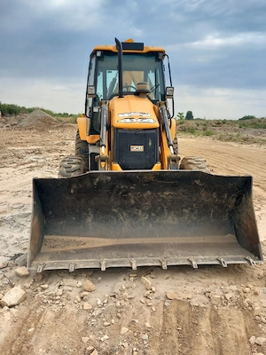 Romway angajează operator buldoexcavator JCB pt șantierul din Timișoara  - imagine 3