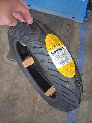 1 anvelope Moto 120/70/13Dunlop SCOOTSMART Nou  - imagine 2
