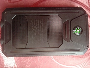 Încărcător Solar (Power Bank Solar) 30.000 mAh