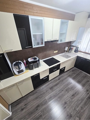 Apartament cu 4 camere in Piata 25 Octombrie | Etaj 3 - imagine 16
