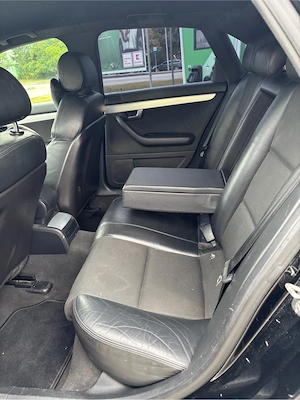 Vând Audi A4 B7 S-Line, an fabricație 2006, motor 2.0 TDI 140 CP, cutie manuală în 6 trepte, tracțiu - imagine 4