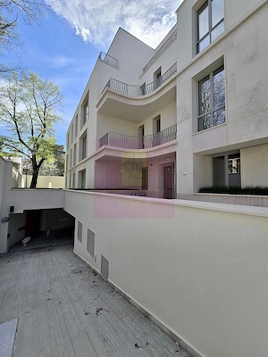 Apartament 4 camere, 104 mp + terasă 16 mp | Cartierul Armenesc