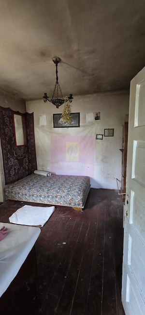 Casa batraneasca cu teren de vanzare in Busteni - imagine 14