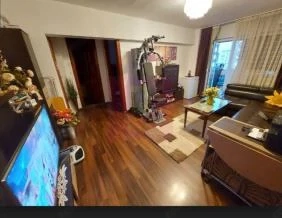 Apartament 3 camere Mihail Sebastian- Razoare.