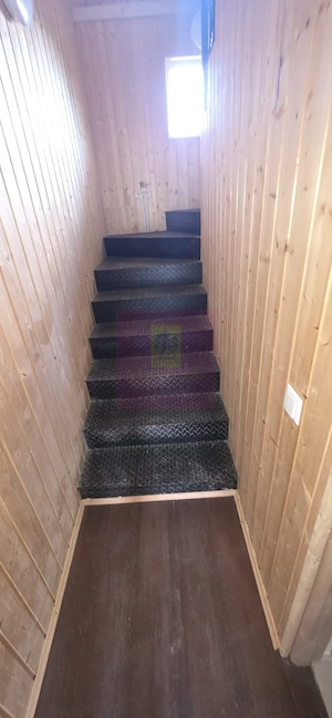 Casa de vanzare cu 4 camere in Brebu - imagine 19