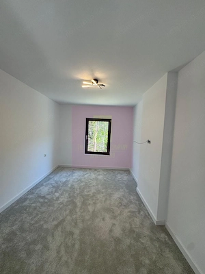 Casa de vanzare cu 2 apartamente in Azuga - imagine 9