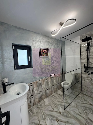 Casa de vanzare cu 2 apartamente in Azuga - imagine 7