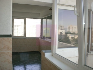 Apartament 3 camere pe bd Decebal - imagine 5