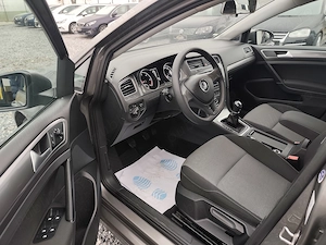 Volkswagen Golf VII 1.6 TDI | Ediție Comfort & Tech 2017 12 - imagine 7