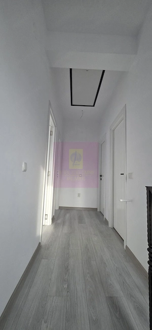 Vila de vanzare cu 4 camere in Brebu - imagine 17