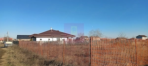 Săbăreni, teren intravilan construibil, cu utilităti in apropiere