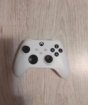 controler Xbox One nou