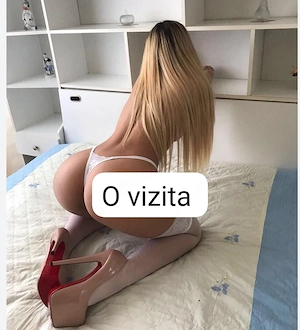 Roxana escortă de lux zona centrală 