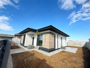 Casa Individuala   4 Camere   2 Bai   Teren 370 mp