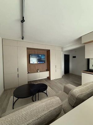 Inchiriez apartament 2 camere in Visan