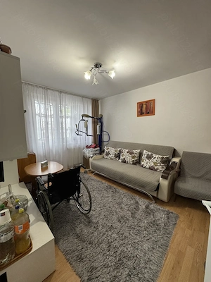 De vânzare apartament cu 3 camere 